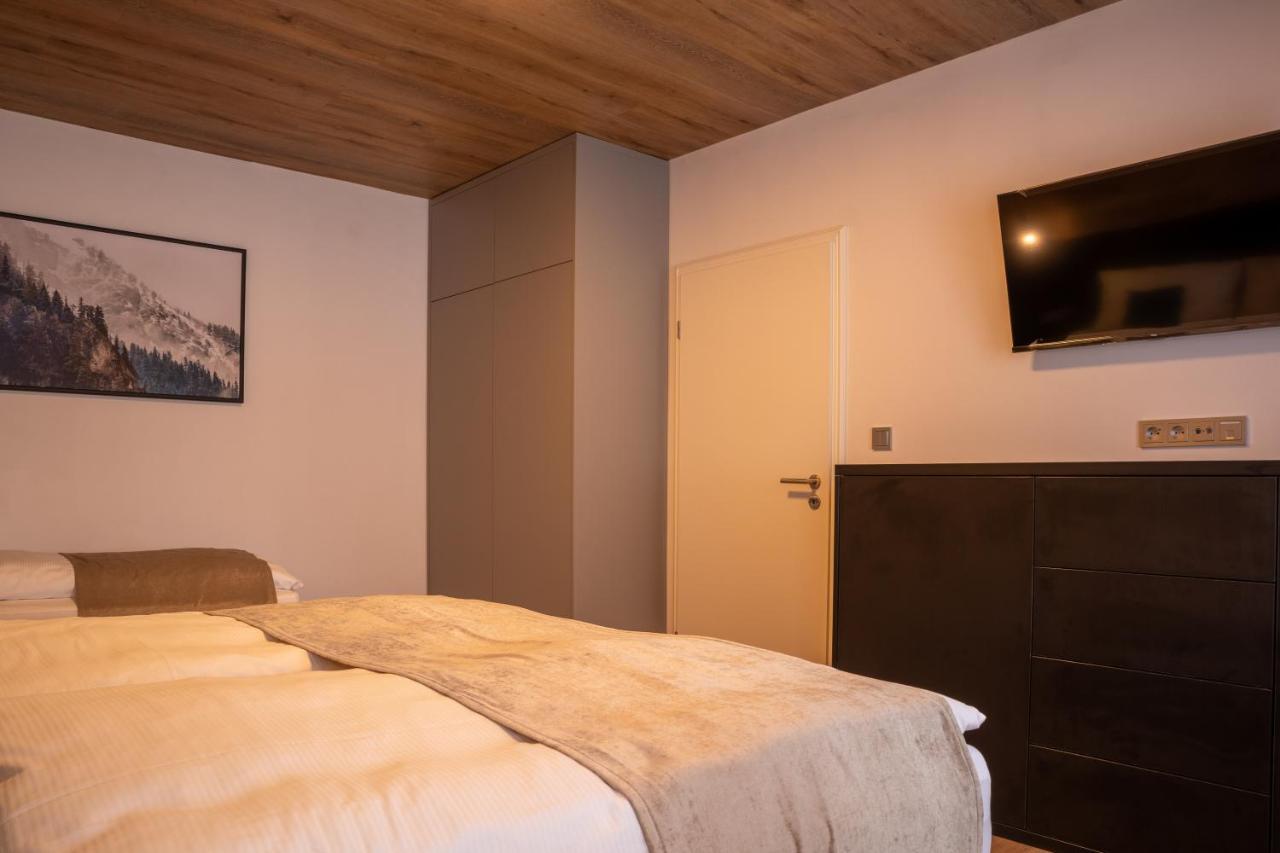 Hillside No. 18 Apartment Loucna pod Klinovcem Ngoại thất bức ảnh