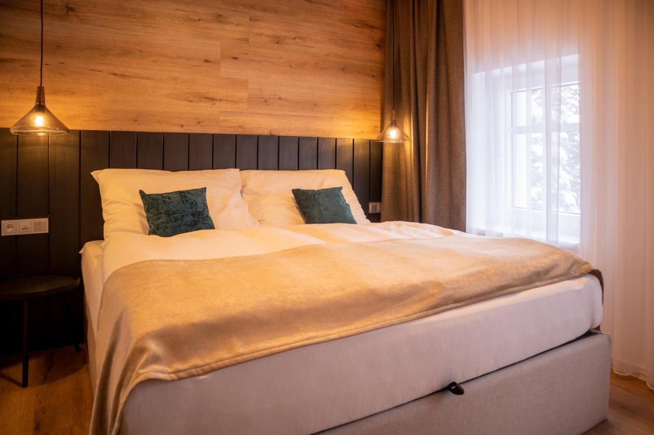 Hillside No. 18 Apartment Loucna pod Klinovcem Ngoại thất bức ảnh