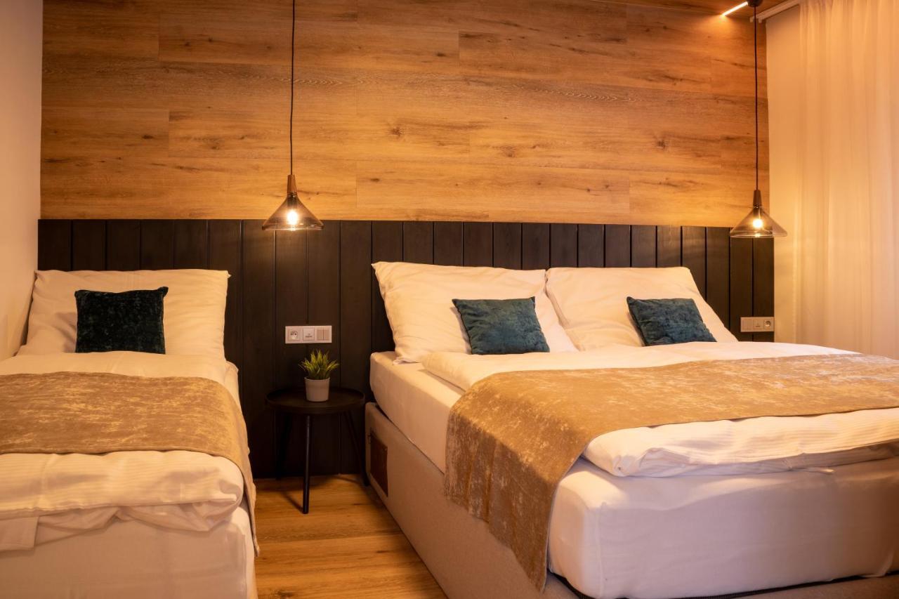 Hillside No. 18 Apartment Loucna pod Klinovcem Ngoại thất bức ảnh